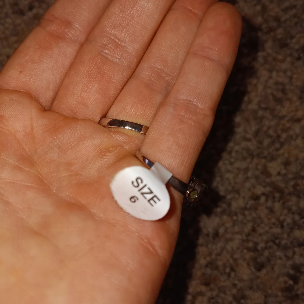 Costume Jewelry Rings - Picture 2 of 2